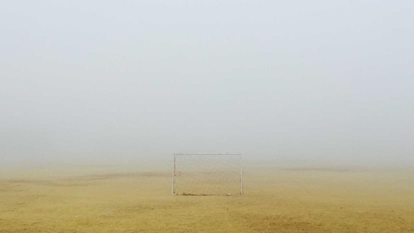 Trump Says US Will Hit Iran Very Hard After Easing Sanctions on Russian Oil